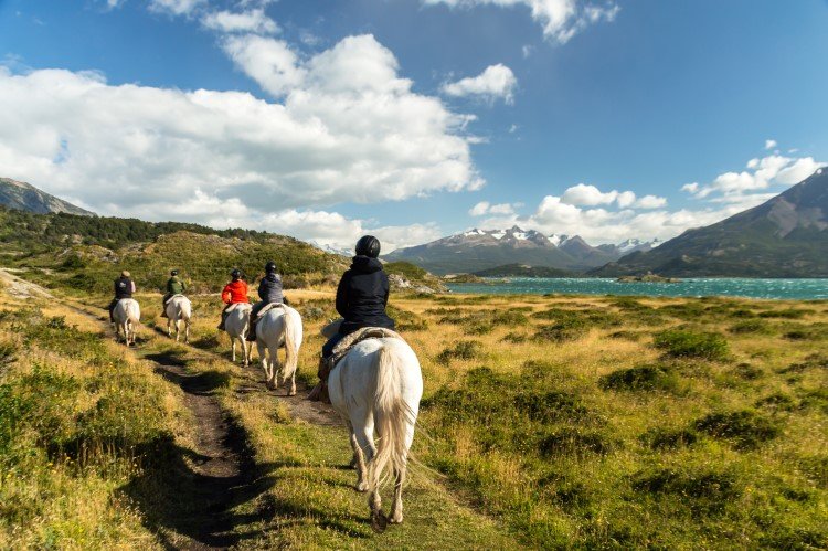 Home horse riding patagonia estancia la peninsula 19